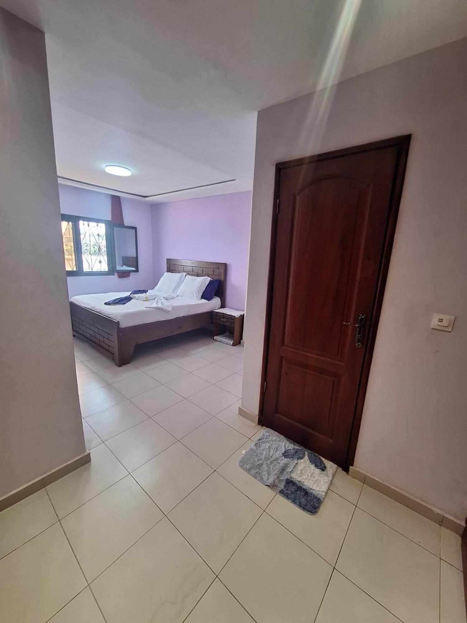 Residence Des 7 Collines Yaounde Exterior photo